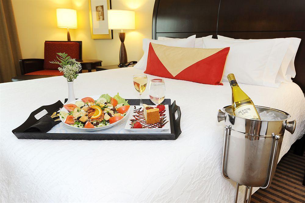Hilton Garden Inn Columbia/Northeast Eksteriør billede
